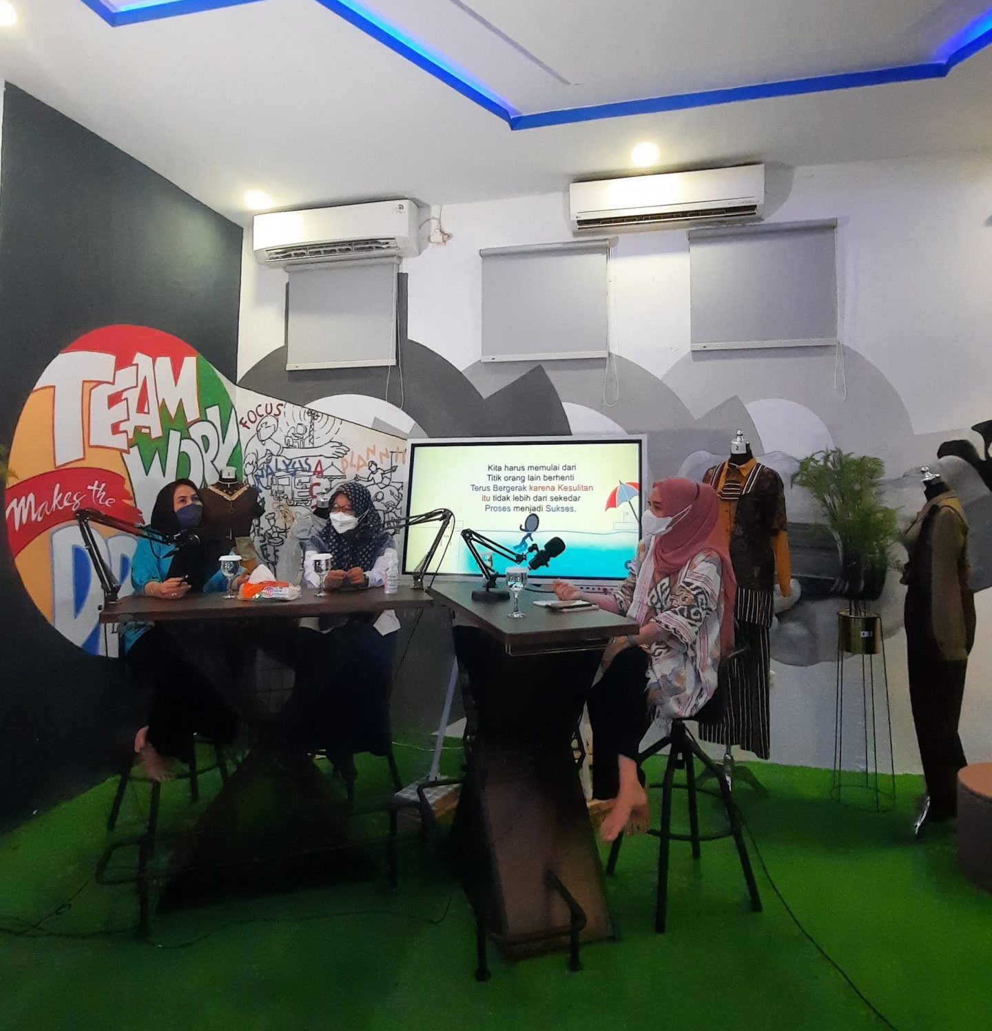 Vodcast BLK Banda Aceh “Kupas Tuntas Fashion Designer Bersama Cut Zunyka”